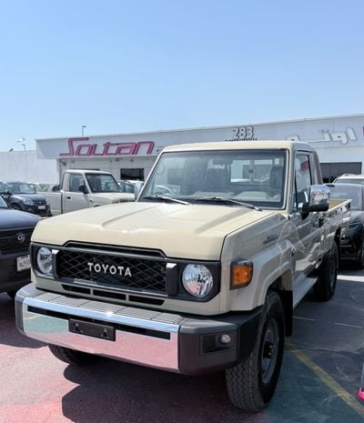 Toyota Land Cruiser Pick Up Toyota Land Cruiser pick up S/C 4.0L Petrol M/T  4WD Biege color 2026 Model