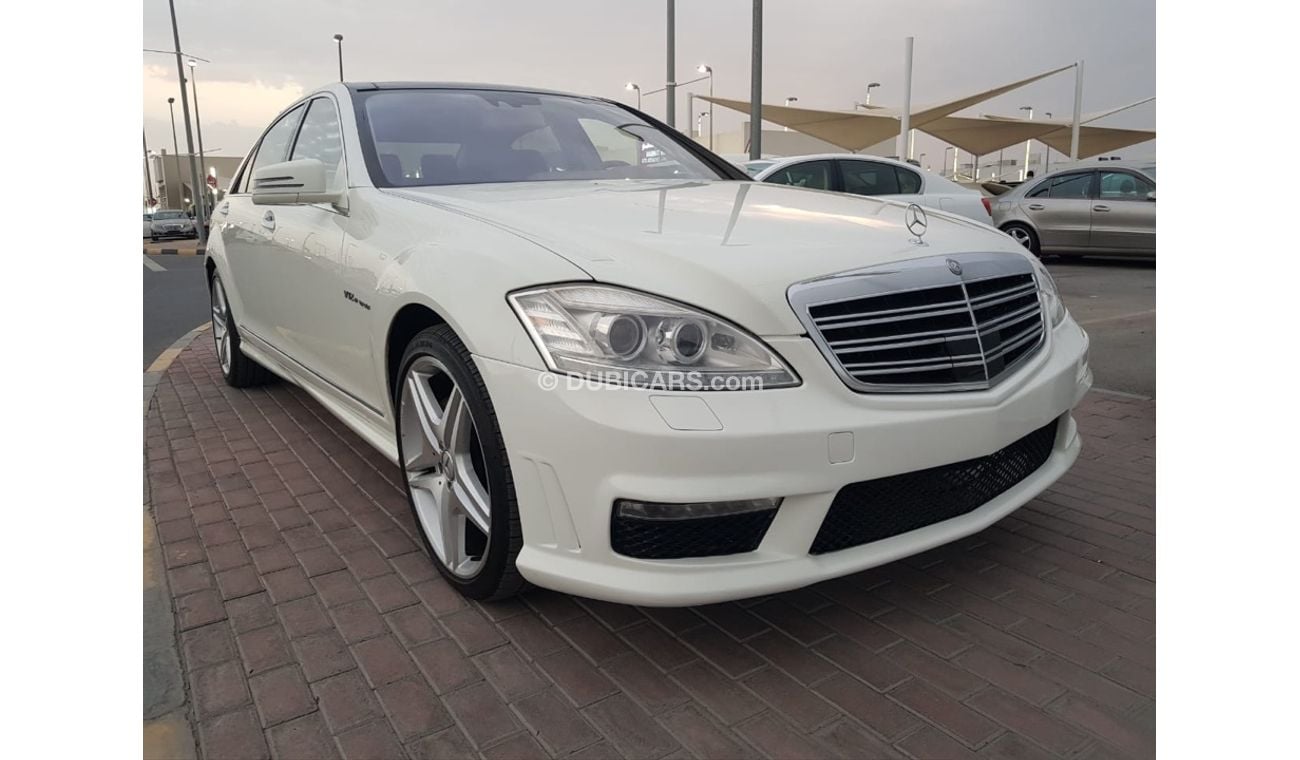 Mercedes-Benz S 500 Mercedes Benz S500 model 2008 GCC car prefect condition full service full option low mileage