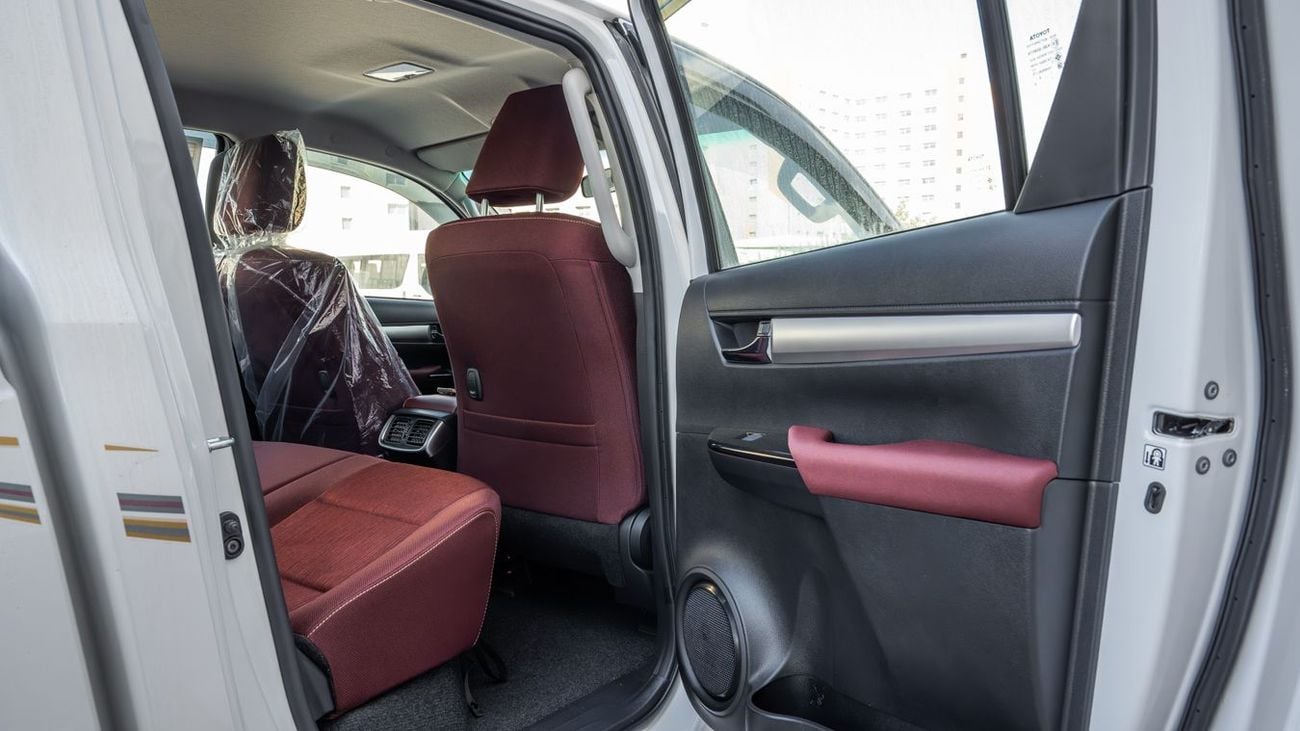 Toyota Hilux TOYOTA HILUX 2.4 AT HIGH -2026YM