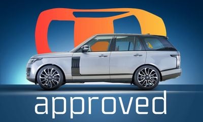 لاند روفر رينج روفر | AED 4,033 PM | Warranty Dec-2025 | GCC