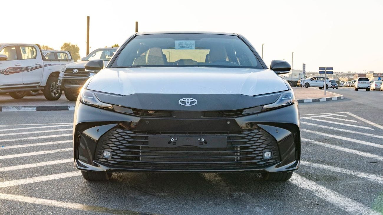 Toyota Camry 2025 Toyota Camry 2.5L Hybrid with Panoramic Sunroof (Black)