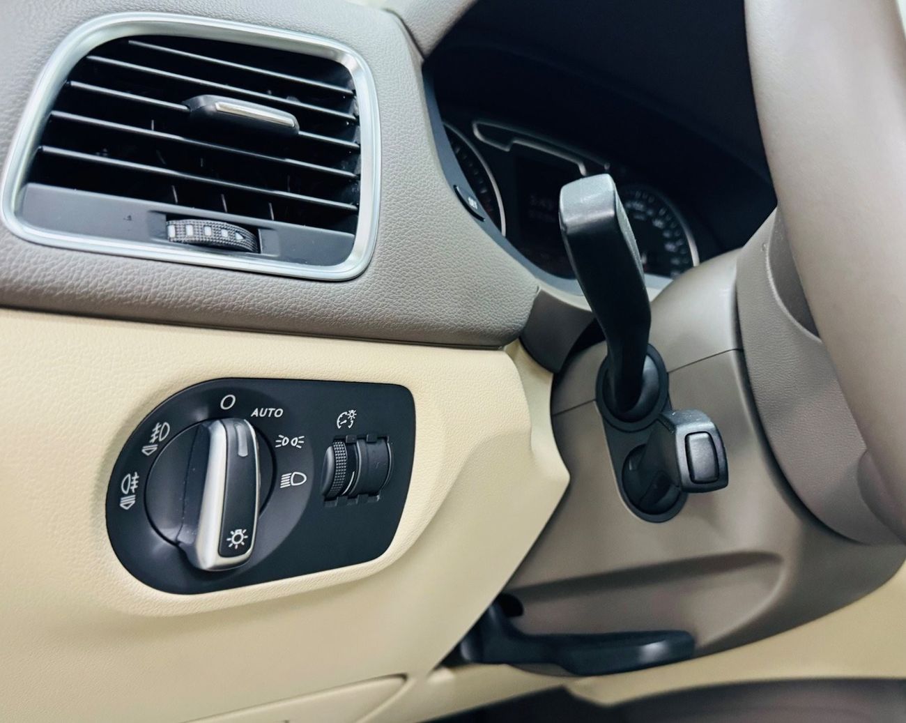 Audi Q3 40 TFSI S-Line 2.0L 4WD