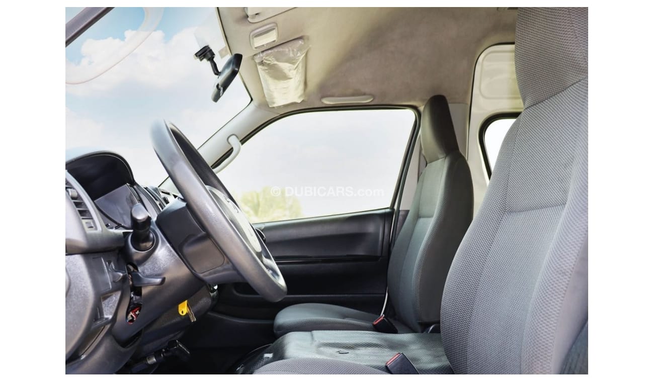 Toyota Hiace GL - High Roof LWB 2018 | HIACE Hi-Roof | 13 Seater - High Back | Manual/T | Passenger Van | GCC | V