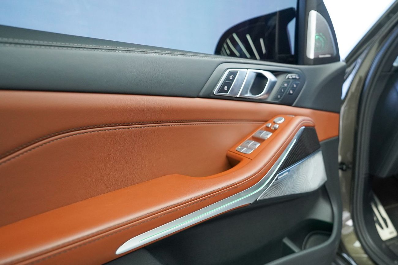 بي أم دبليو X7 M50i 4.4L (523 HP)