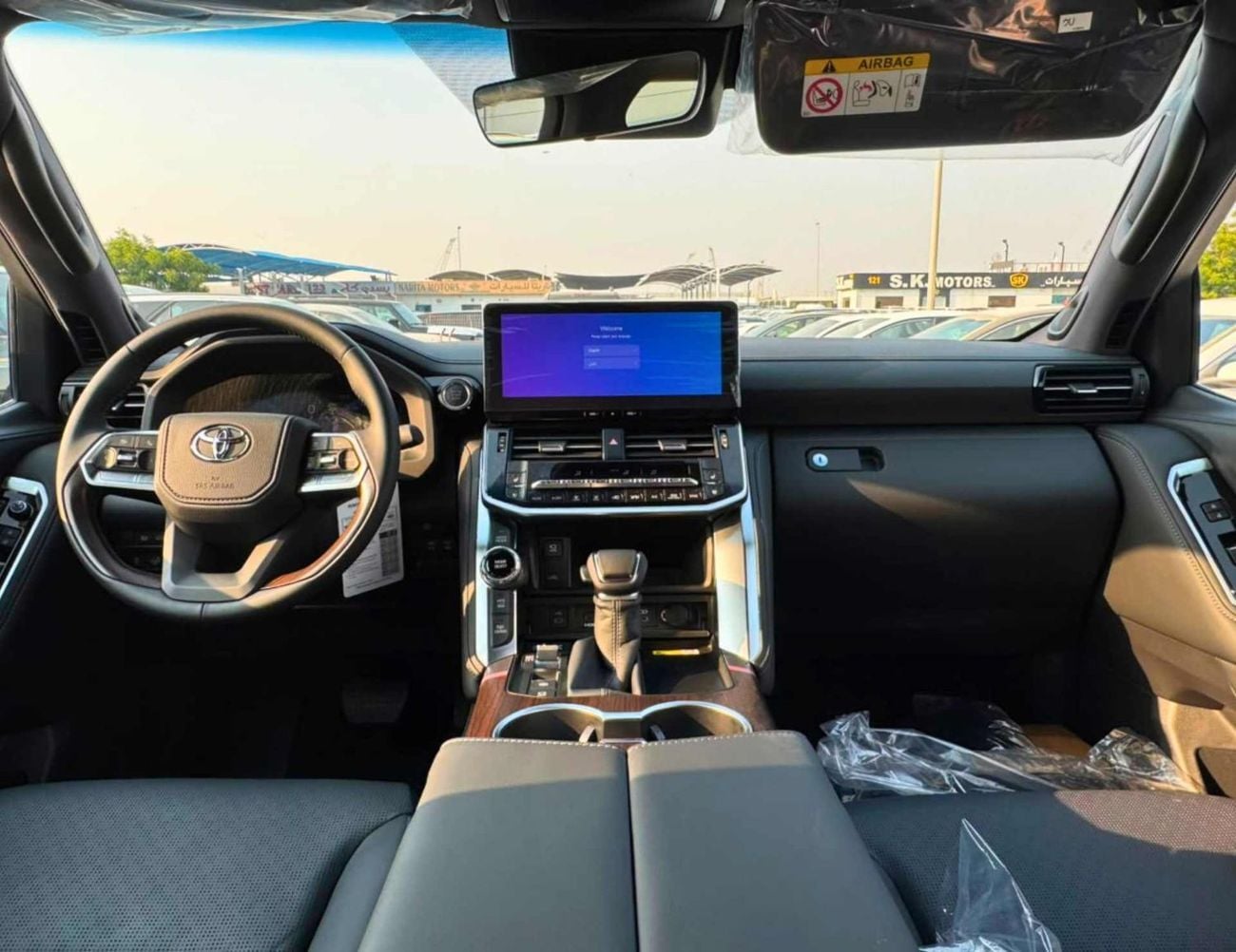 Toyota Land Cruiser VX 3.3L DIESEL TT || REAR ENTERTAINMENT SCREEN / BIG DVD / RADAR / JBL SPEAKERS (CODE # LCDVXS)