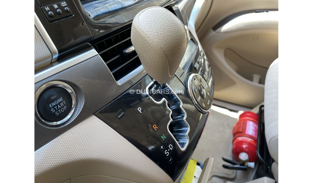 Toyota Previa GL 2.4L | GCC | EXCELLENT CONDITION | FREE 2 YEAR WARRANTY | FREE REGISTRATION | 1 YEAR FREE INSURAN