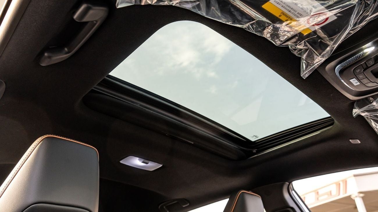 تويوتا كورولا كروس 2025 | TOYOTA COROLLA CROSS 2.0L HYBRID ELIT NEW SHAPE