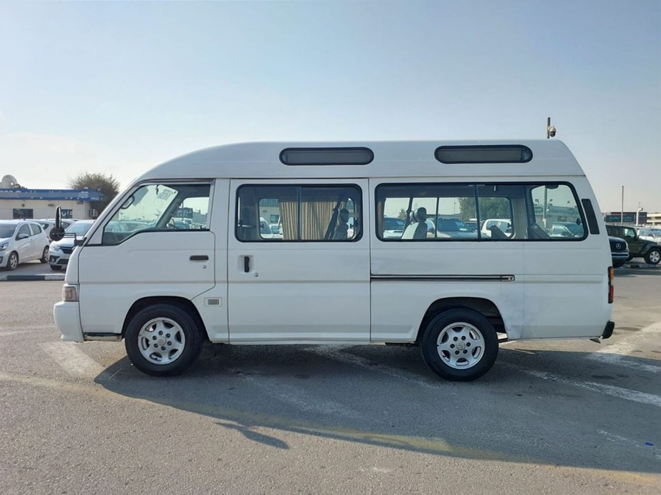 نيسان كارافان NISSAN CARAVAN VAN RHD 1999 MODEL 3.1 L DIESEL AUTOMATIC(PM07780)