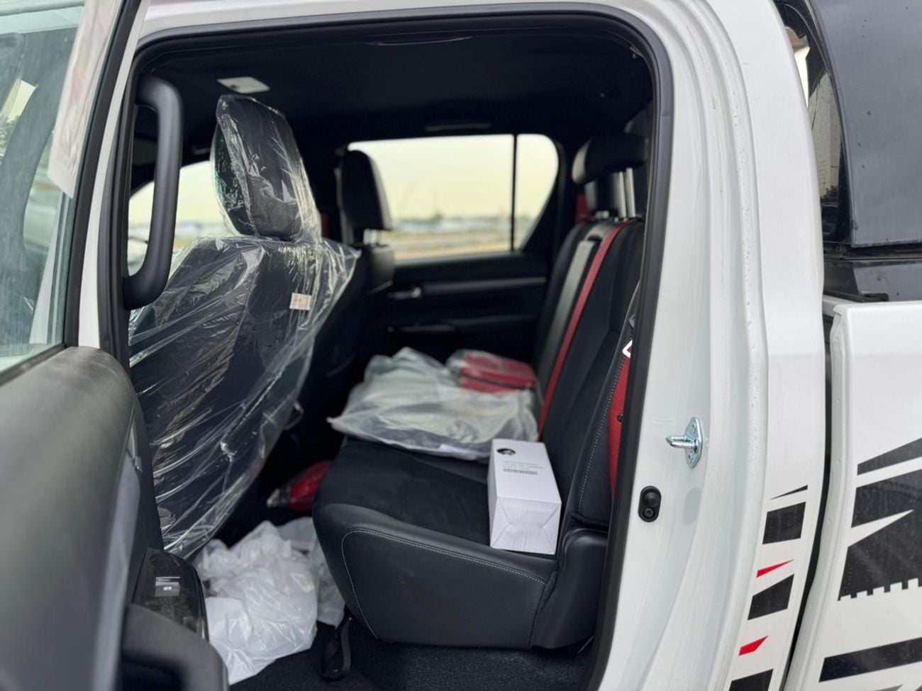 Toyota Hilux TOYOTA HILUX GR 4.0L 2026 GCC V6