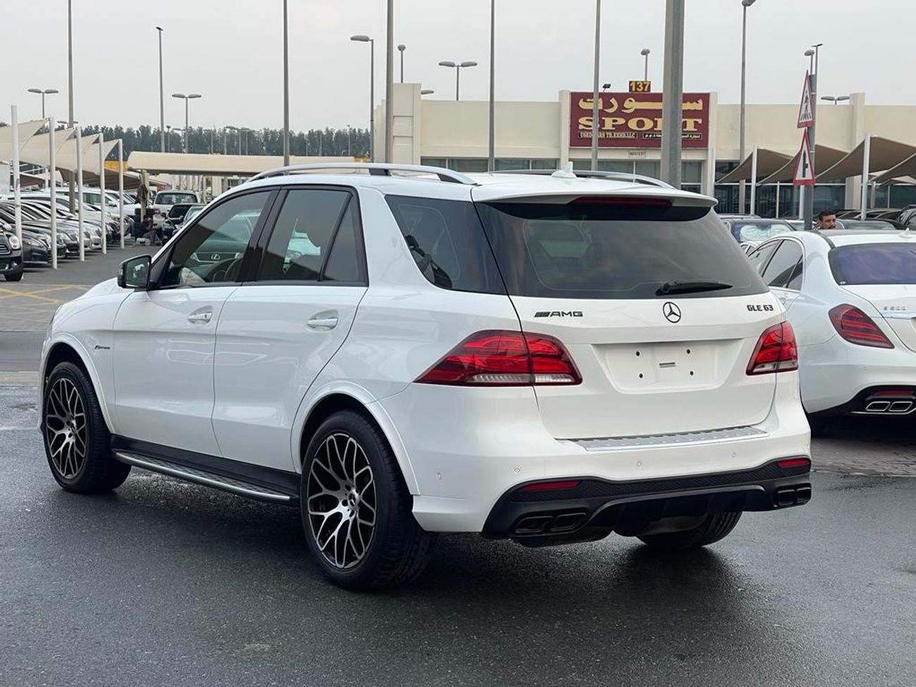 مرسيدس بنز GLE 63 AMG Mercedes GLE 63 AMG Japanese 2017 in excellent condition, full option
