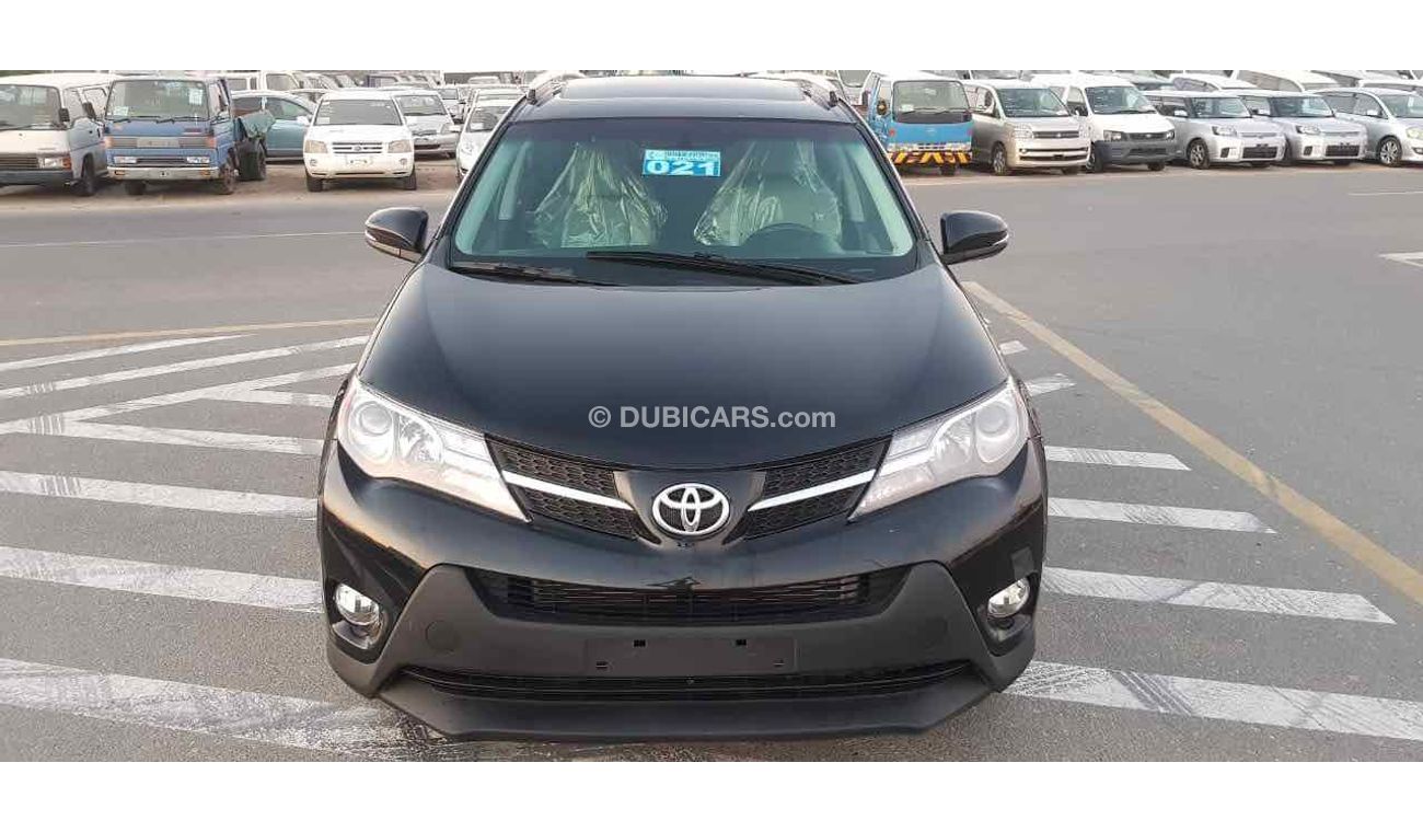 تويوتا راف ٤ fresh and imported and very clean inside out and ready to drive