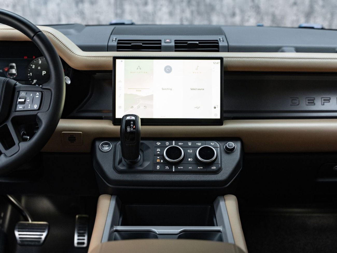 Land Rover Defender 110 SE P300