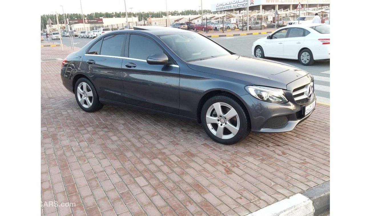 Mercedes-Benz C200