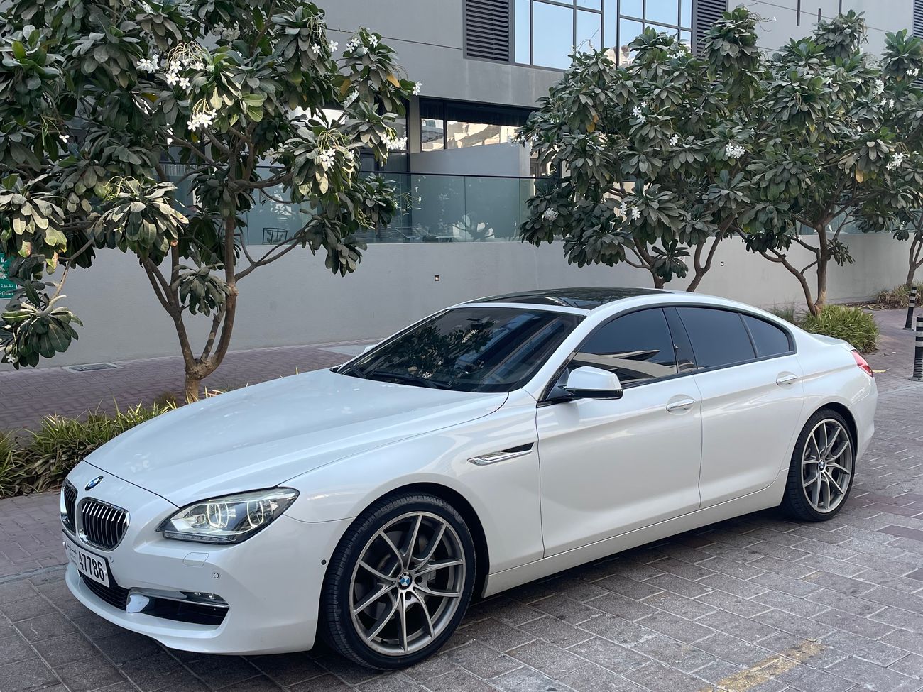 بي أم دبليو 640i