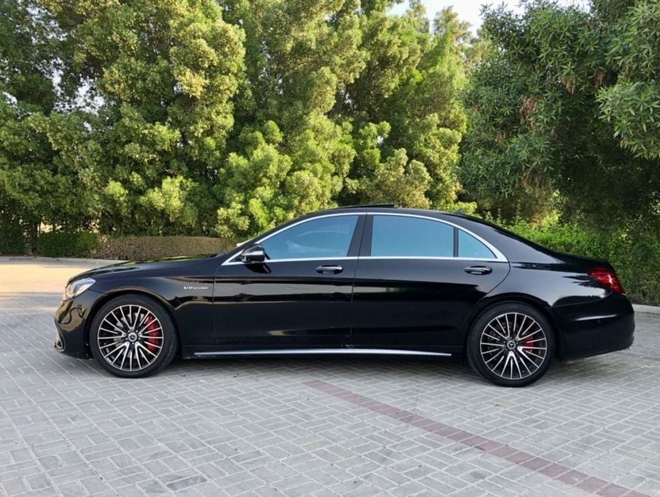 Mercedes-Benz S 63 AMG Std 5.5L