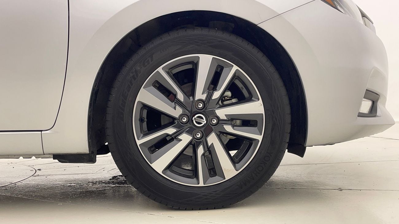 نيسان صني SL 1.6 | بدون دفعة مقدمة | اختبار القيادة في المنزل