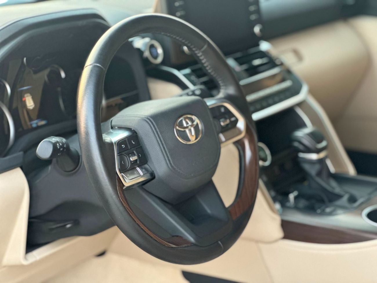 Toyota Land Cruiser GXR