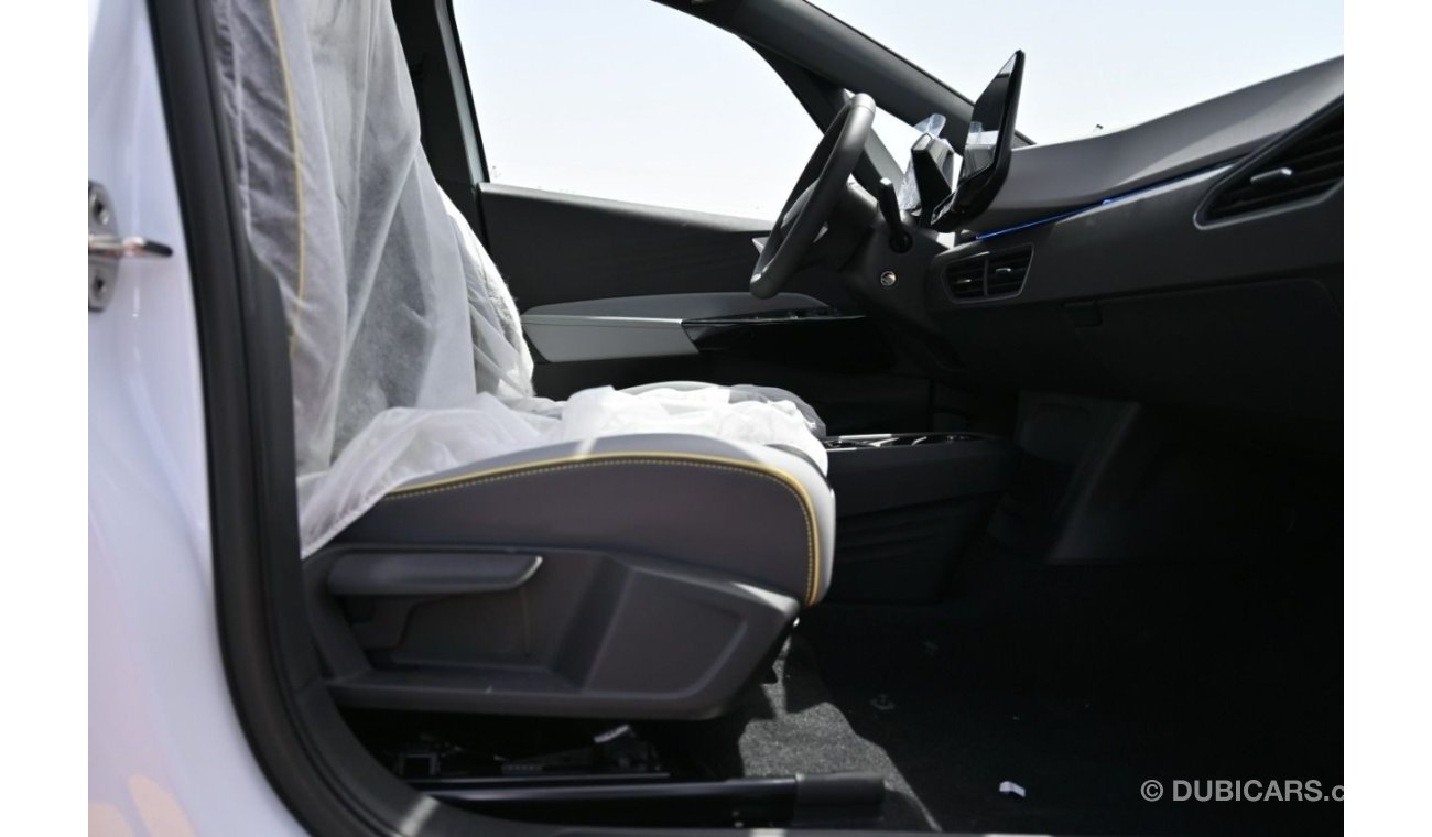 Volkswagen ID.3 Volkswagen ID3 PRO, FWD, 5 Doors Features: Electric Engine, 20inch Alloy wheels, Close Panoramic Roo