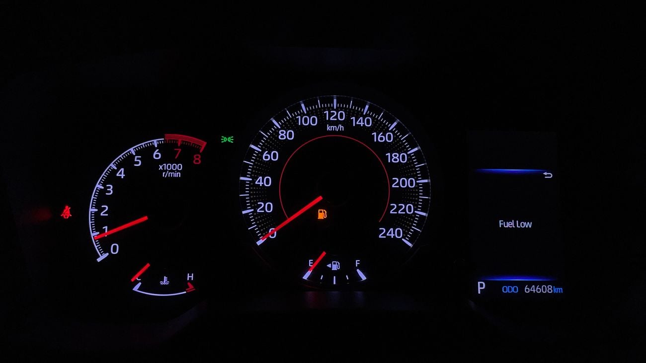 تويوتا كورولا كروس XL 1.8 | بدون دفعة مقدمة | اختبار القيادة في المنزل