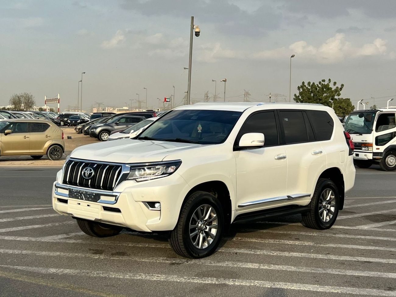تويوتا برادو 2021 Toyota Prado TXL 4.0L V6 - AWD 4x4 Petrol - GCC-Electric Seat - Rear CAM & Sensors - Cool Box -