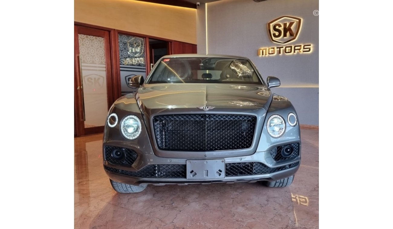 Bentley Bentayga SIGNATURE EDITION / CANADIAN CLEAN TITLE / NON ACCIDENT (LOT # 19002)