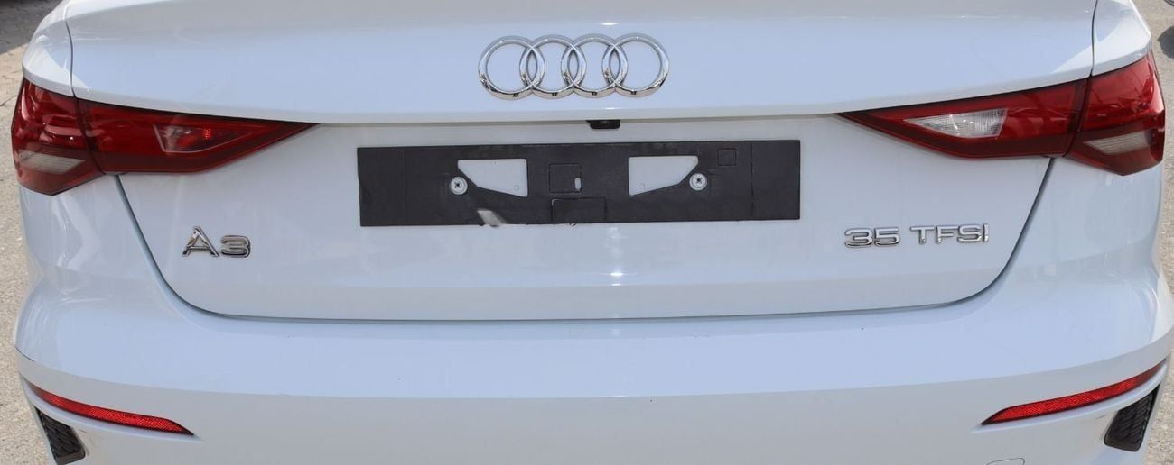 Audi A3 35 TFSI 1.4L 35  AUDI 2022 GCC model in excellent condition with a 1.4L engine - 4 cylinders and a m