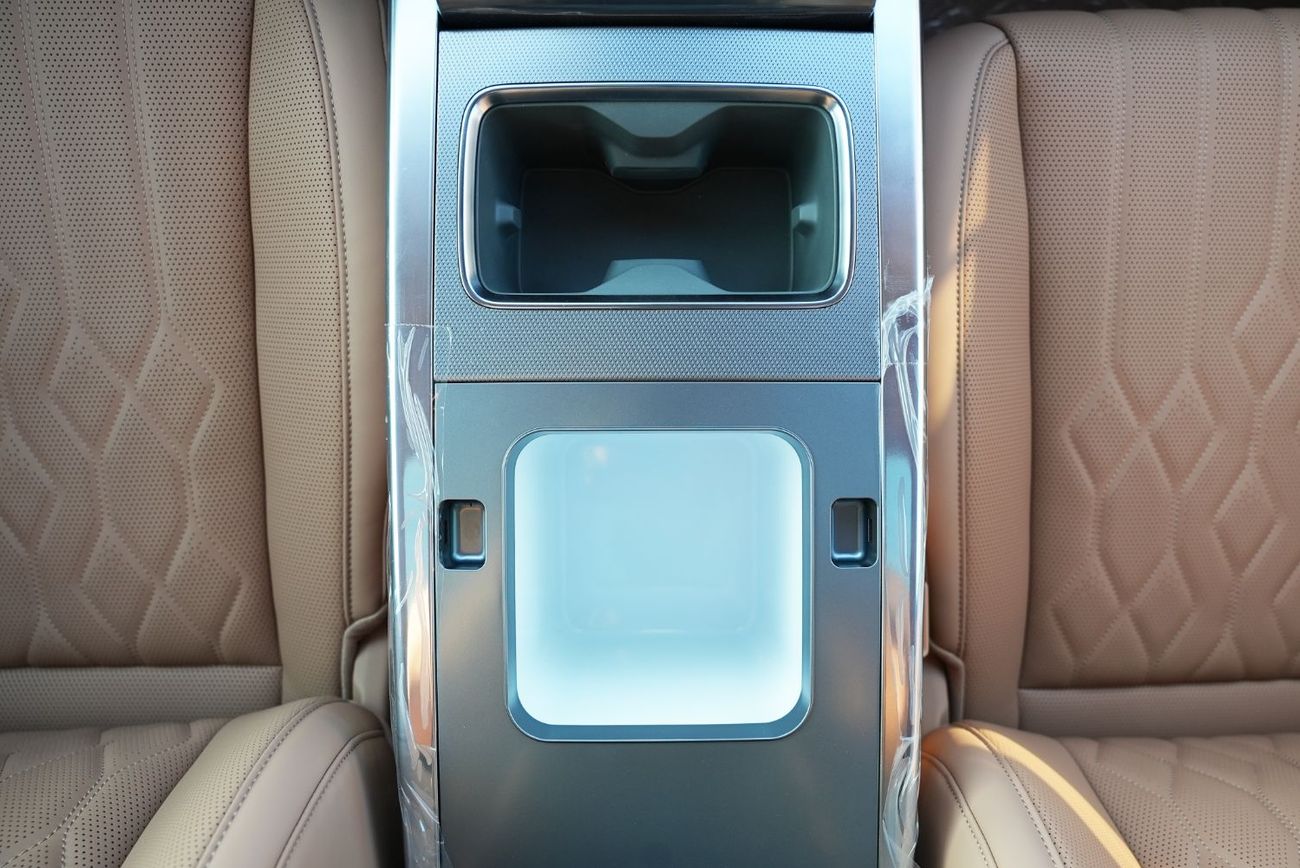 دونج فينج إم هيرو إم 817 M-Hero M817 Pro 1.5T Plug-in Hybrid 0km