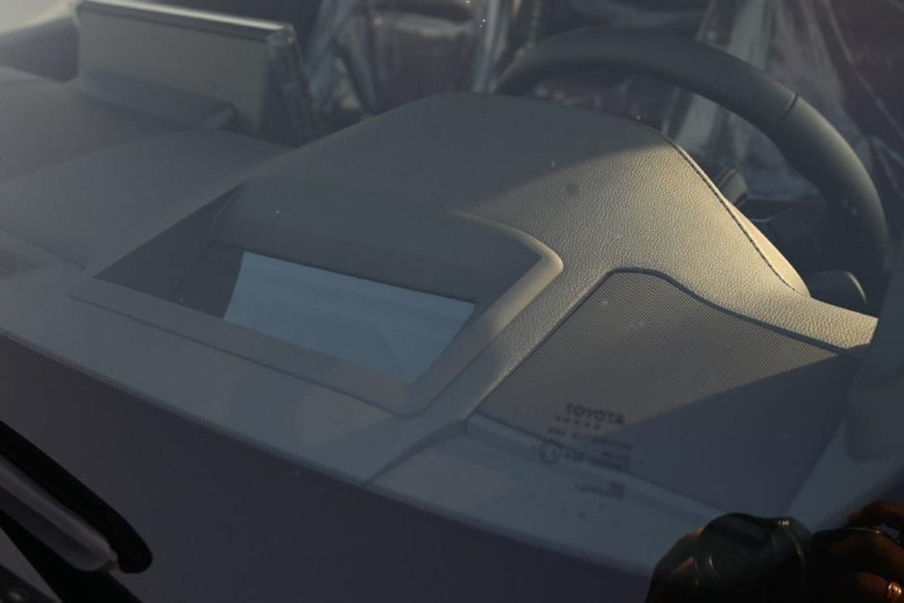 تويوتا لاند كروزر GR SPORT V6 3.3L TWIN TURBO DIESEL AT