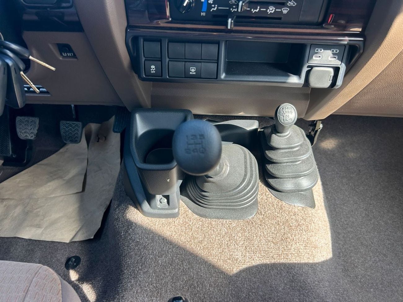 Toyota Land Cruiser 76 2025 TOYOTA LAND CRUISER GDJ76 E 2.8L DIESEL MT BRAND NEW 0KM