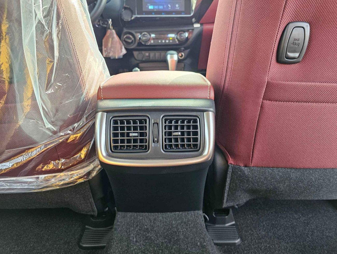 Toyota Hilux A/T, 2.7L PETROL, DVD + CAMERA, AUTO A/C, 4WD (CODE # HPDWAM2)