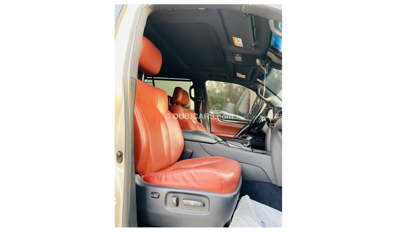 لكزس LX 570 بلاتينوم لكزس ال اكس 570 خليجي 2017 صبغ وكالة بحالة ممتازه بدون حوادث