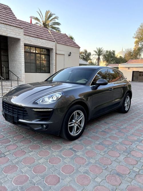 Porsche Macan S