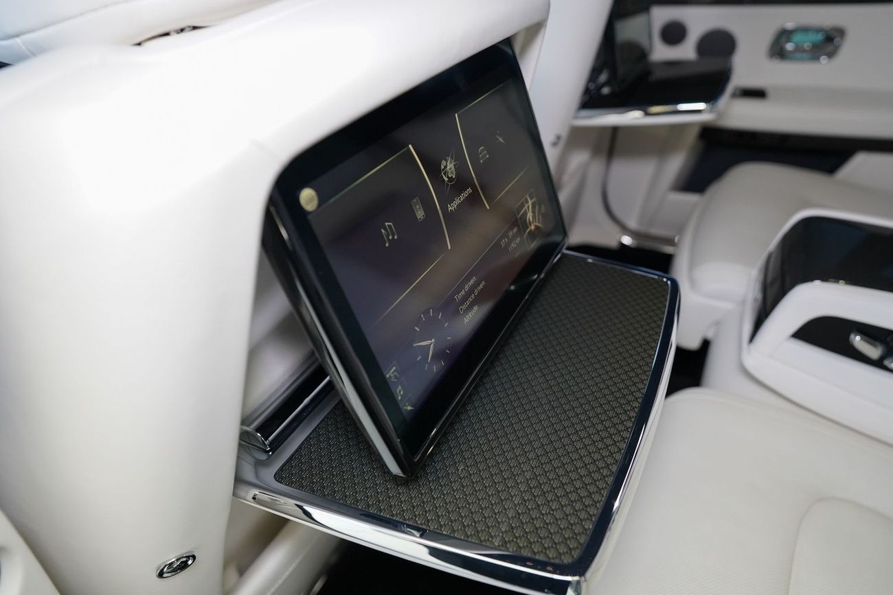 Rolls-Royce Ghost 6.75T Short Wheelbase BLACK BADGE