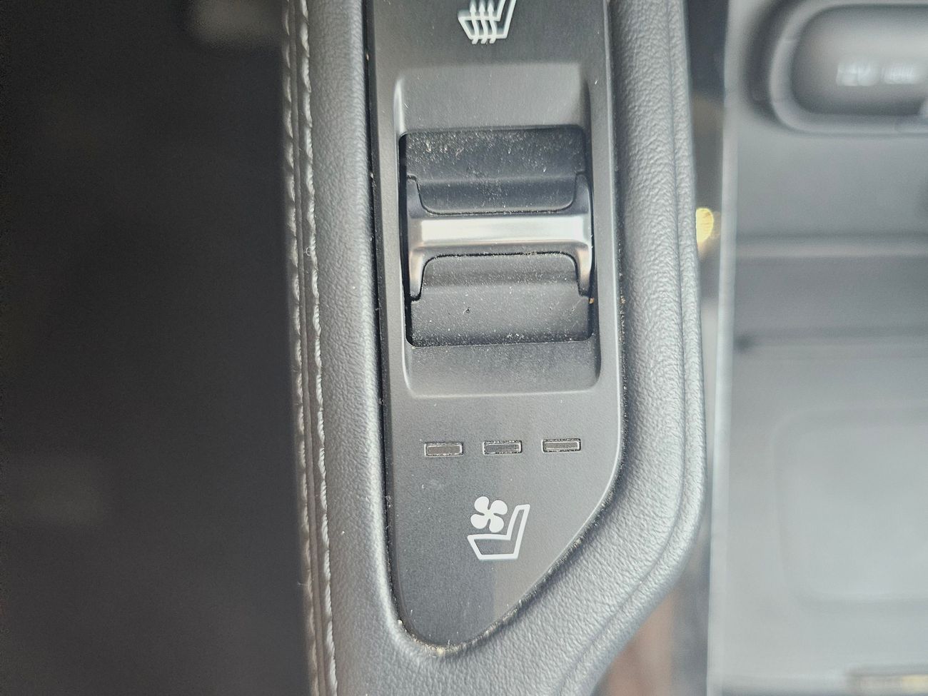 كيا تيلورايد