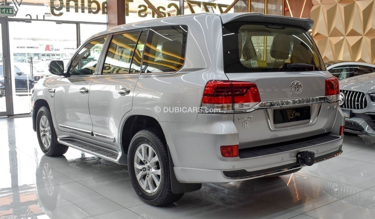 تويوتا لاند كروزر VX.R