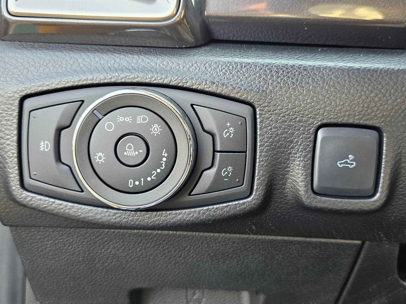 Ford Ranger WILDTREK TURBO, A/T / 2.0L V4 PETROL / 360* CAMERA AND MUCH MORE (CODE # 67965)