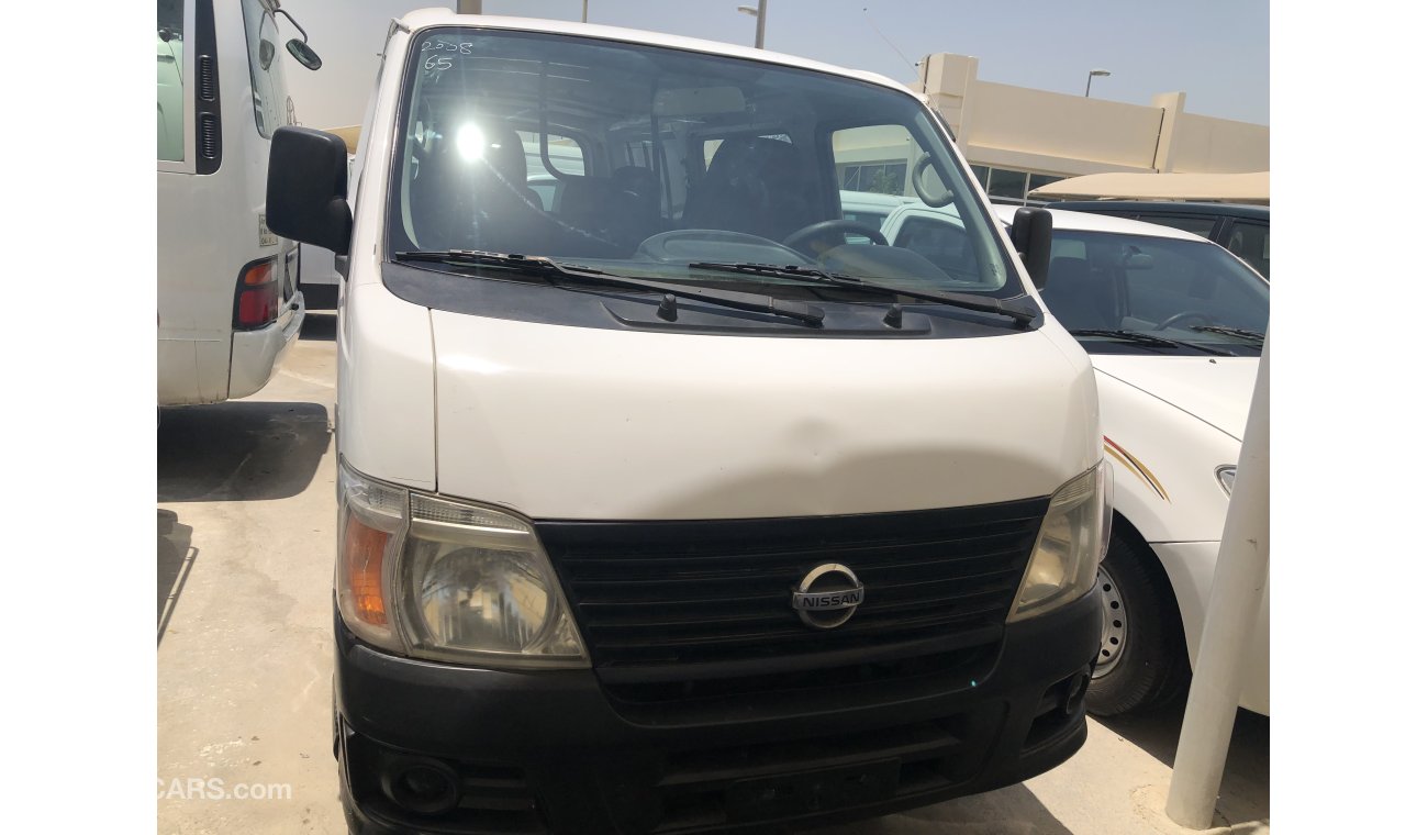 نيسان أورفان Nissan Urvan 6 seater,Model:2009.