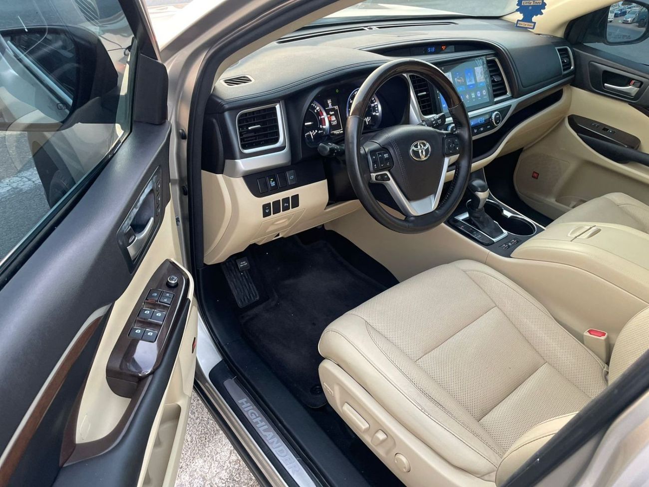 تويوتا هايلاندر 2016 Toyota Highlander Limited Edition 3.5L V6 Full Option 7 Seater - With Radar Leather Electric se