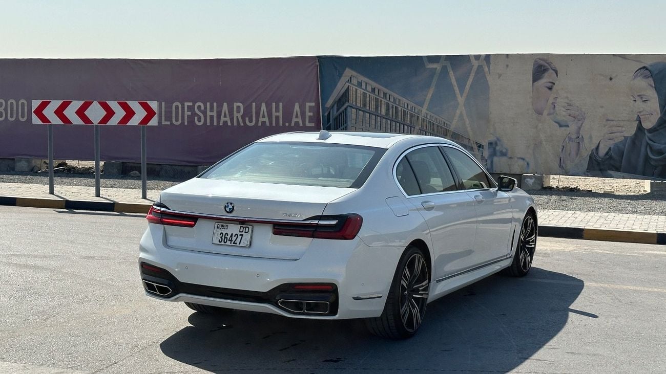 بي أم دبليو 740i 