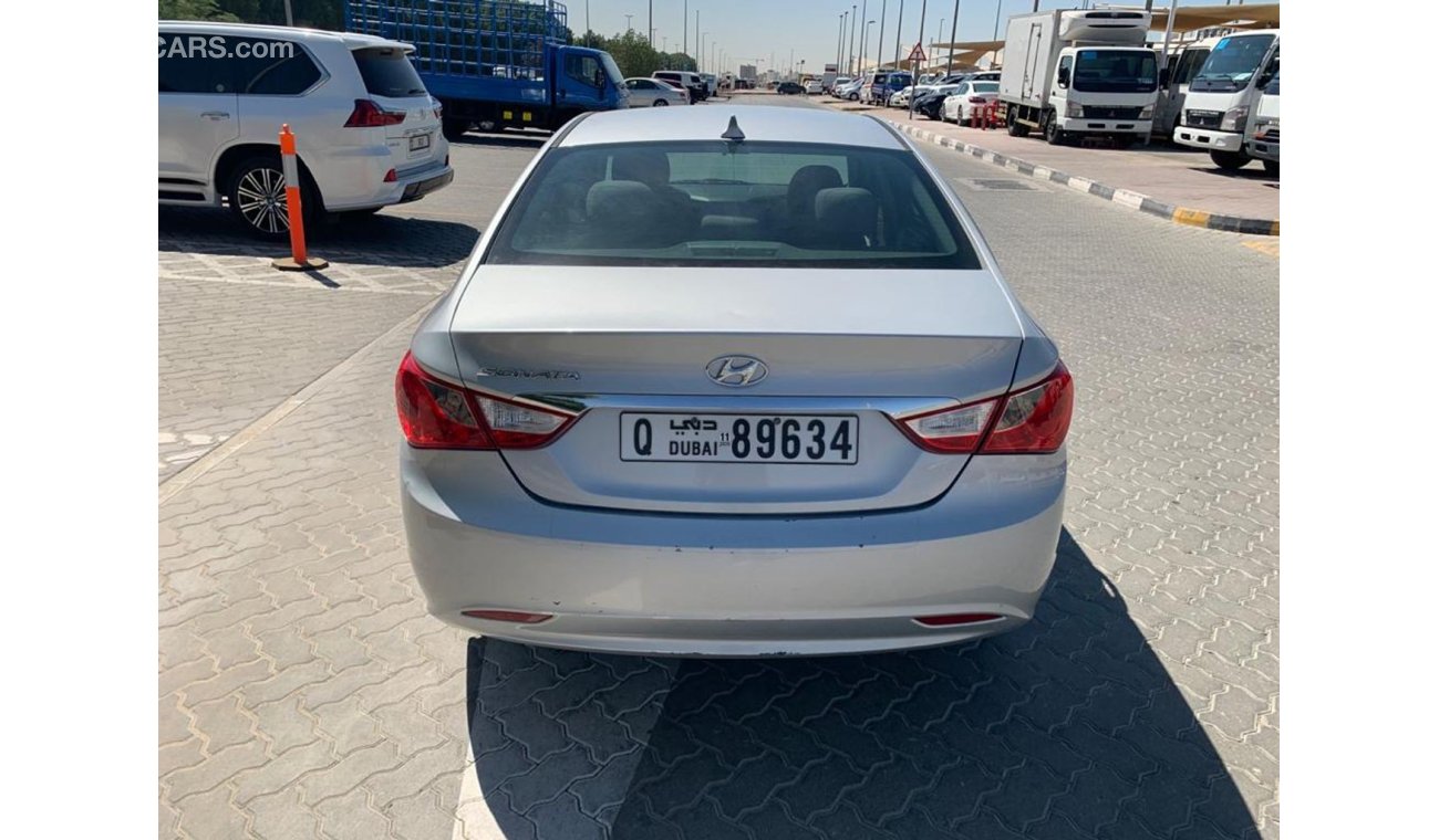 Hyundai Sonata Hoynday sonata 2011 full automatic very good condition