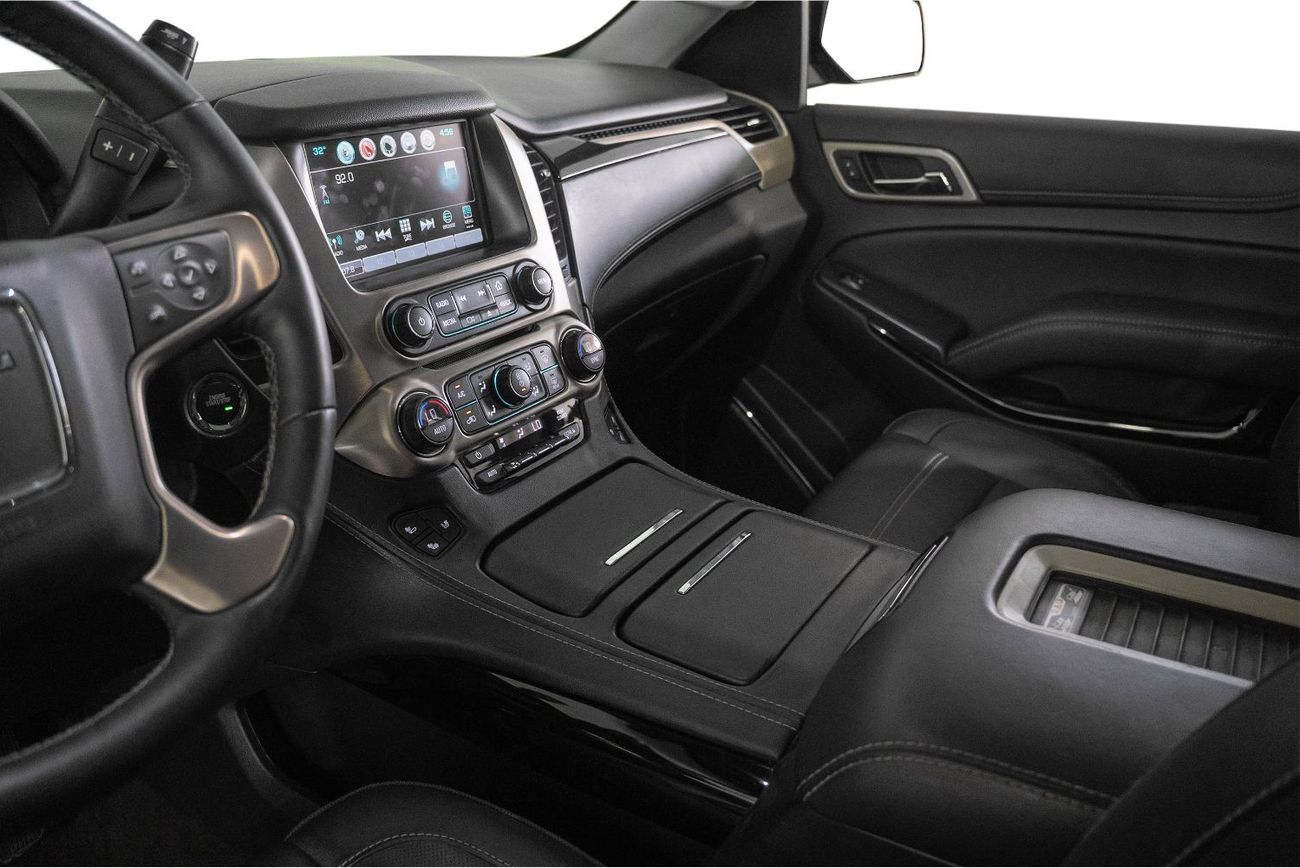 GMC Yukon Denali 6.2L (8 Seater)