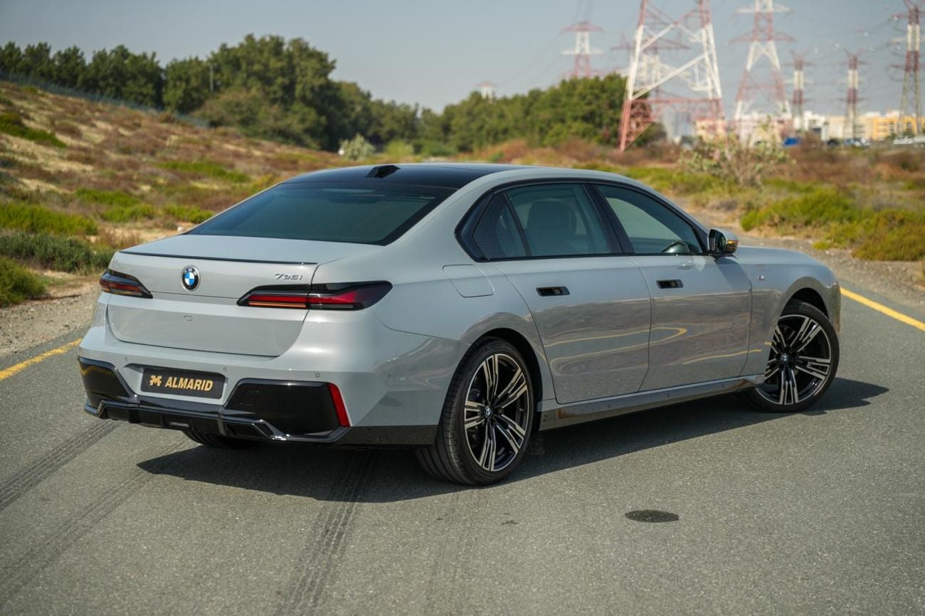 BMW 735i BMW 735i M Sport Individual – 2026 | GCC | Only 2,478 KM | AED 399,000