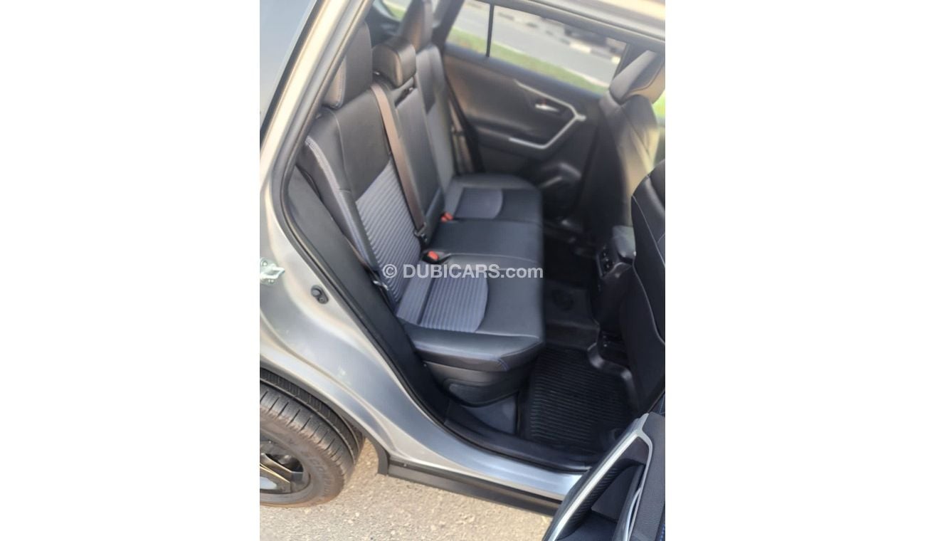 تويوتا راف ٤ TOYOTA RAV4 XLE FULL PANORAMA HYBRID 2019