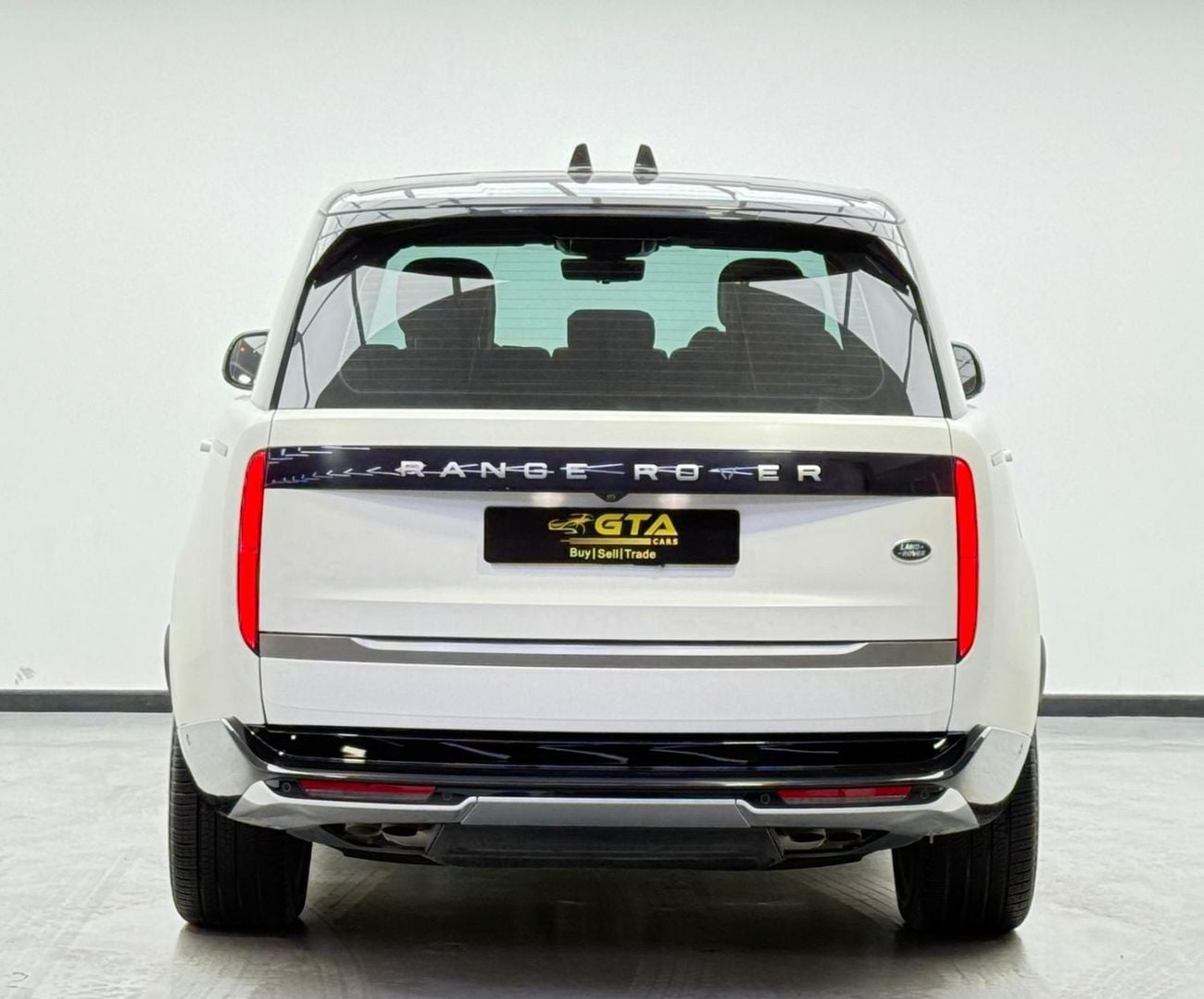 Land Rover Range Rover HSE P530 4.4L 2023 Range Rover Vogue P530 HSE, 2028 Range Rover Warranty + Service Pack, GCC