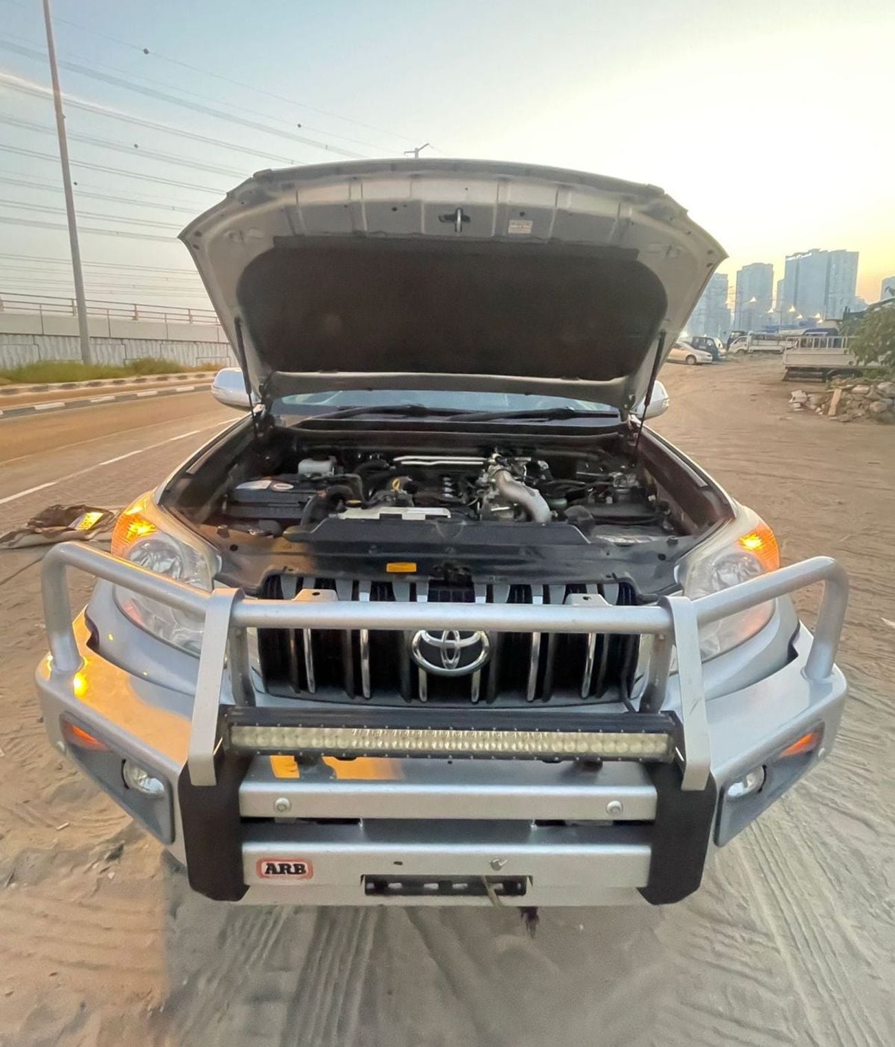 Toyota Prado TOYOTA LANDCRUISER PRADO 2013 SILVER 4WD AT DIESEL = RIGHT HAND
