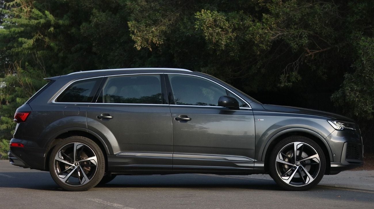 أودي Q7 45 TFSI quattro S Line 2.0L Complete Service History Available || Accident Free