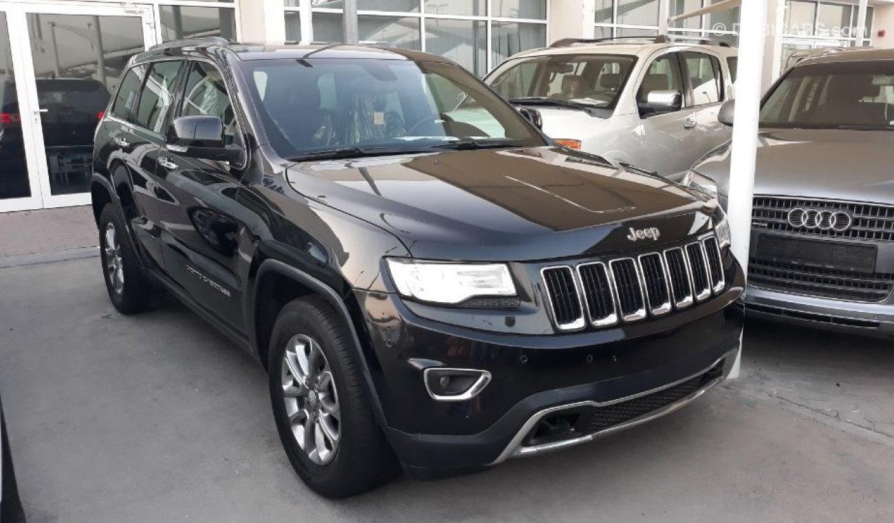 Jeep Cherokee 2014 Gulf Specs Full options clean car new condition