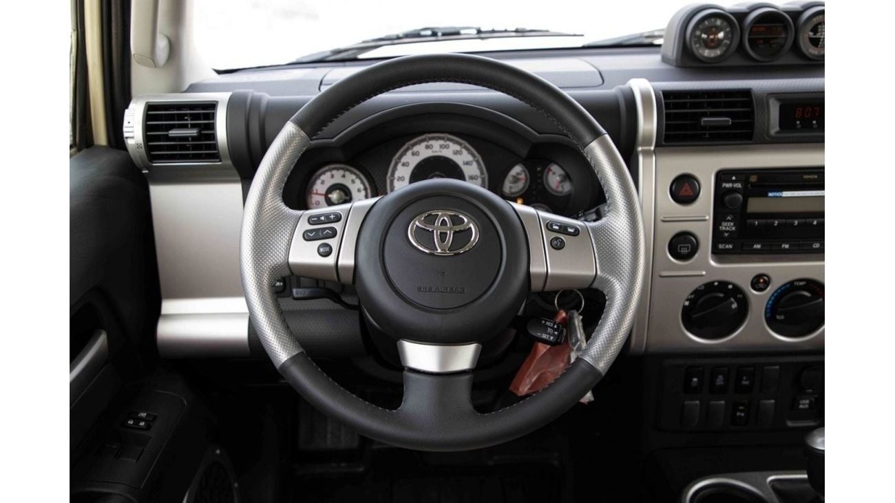 تويوتا إف جي كروزر 2023 Toyota FJ Cruiser 4.0 Final Edition JBL - Beige inside Black | Export Only