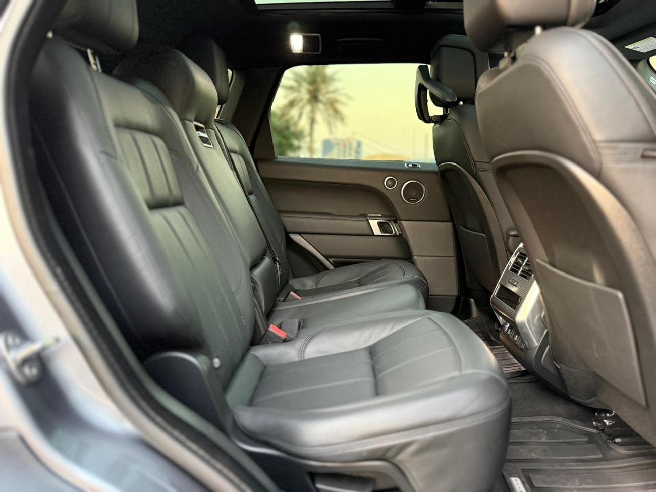 Land Rover Range Rover Sport HSE DYNAMIC 5.0L (525 HP)