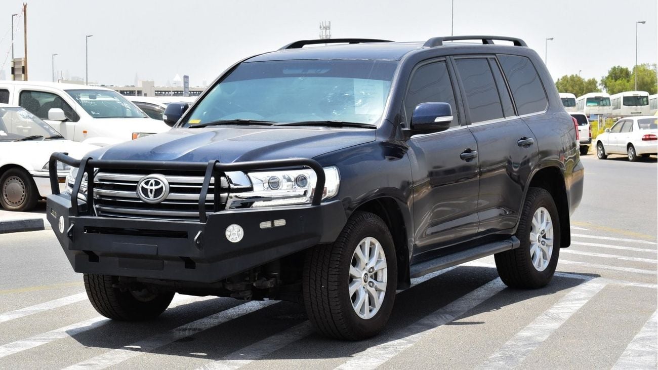 Toyota Land Cruiser V8 Diesel Right Hand